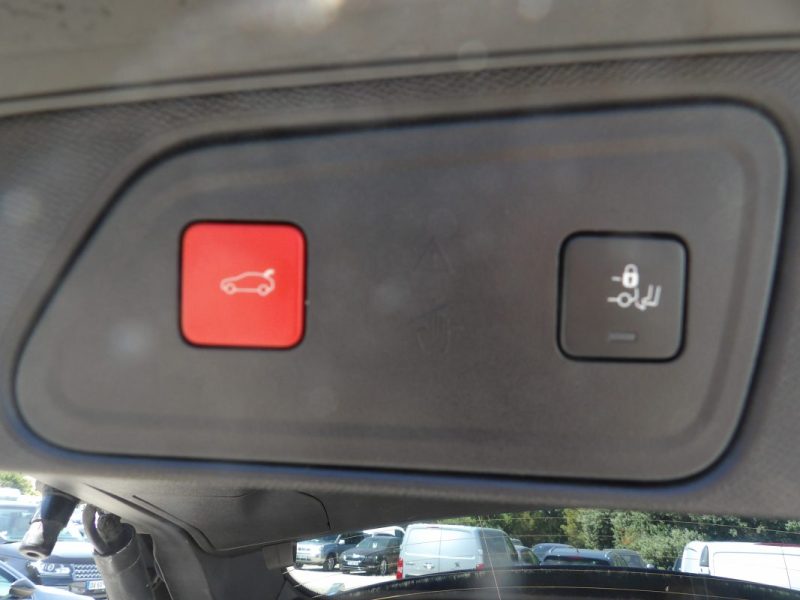 PEUGEOT 3008 HYBRID 225CH ALLURE PACK E-EAT8  2021