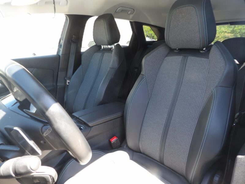 PEUGEOT 3008 HYBRID 225CH ALLURE PACK E-EAT8  2021