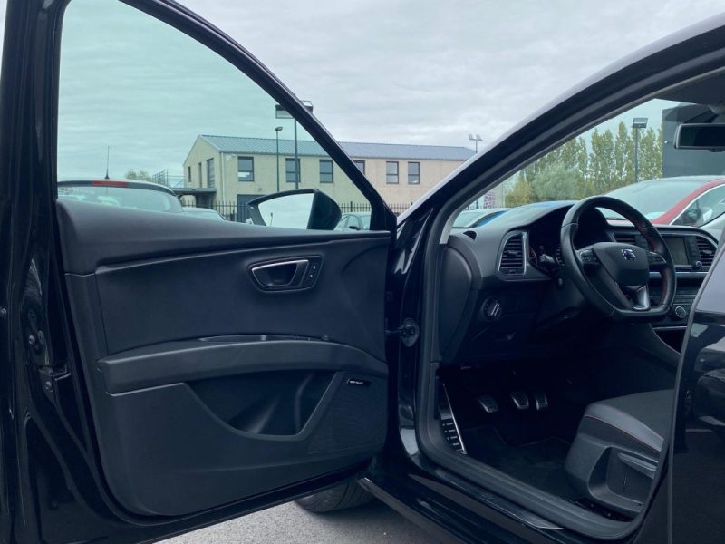 🚗 SEAT LEON 2.0 TDI 150CH FR ✨ 🎥 Caméra de Recul📱 Apple Car Play 🔊 Seat Sound📂 Suivi entretien