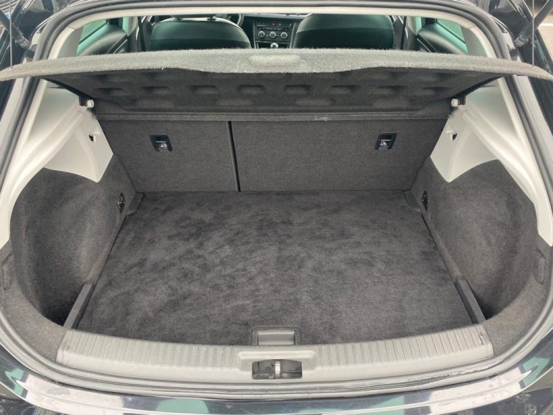 🚗 SEAT LEON 2.0 TDI 150CH FR ✨ 🎥 Caméra de Recul📱 Apple Car Play 🔊 Seat Sound📂 Suivi entretien