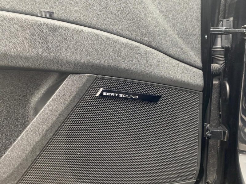 🚗 SEAT LEON 2.0 TDI 150CH FR ✨ 🎥 Caméra de Recul📱 Apple Car Play 🔊 Seat Sound📂 Suivi entretien