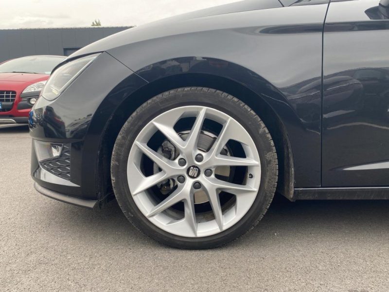 🚗 SEAT LEON 2.0 TDI 150CH FR ✨ 🎥 Caméra de Recul📱 Apple Car Play 🔊 Seat Sound📂 Suivi entretien