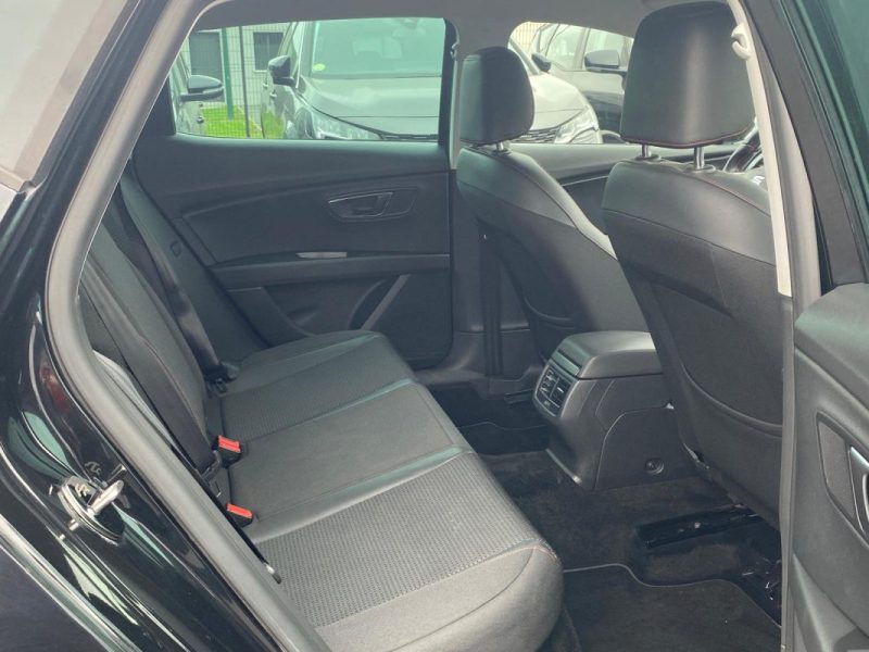 🚗 SEAT LEON 2.0 TDI 150CH FR ✨ 🎥 Caméra de Recul📱 Apple Car Play 🔊 Seat Sound📂 Suivi entretien