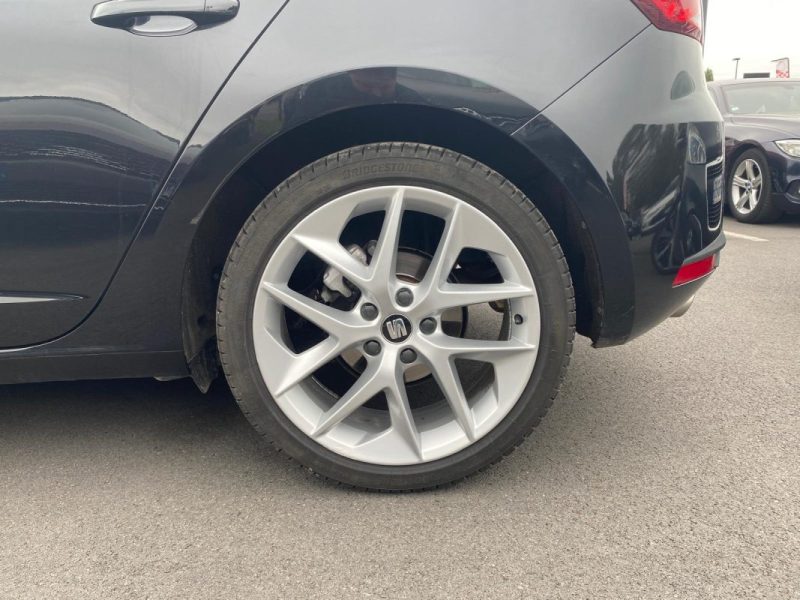 🚗 SEAT LEON 2.0 TDI 150CH FR ✨ 🎥 Caméra de Recul📱 Apple Car Play 🔊 Seat Sound📂 Suivi entretien