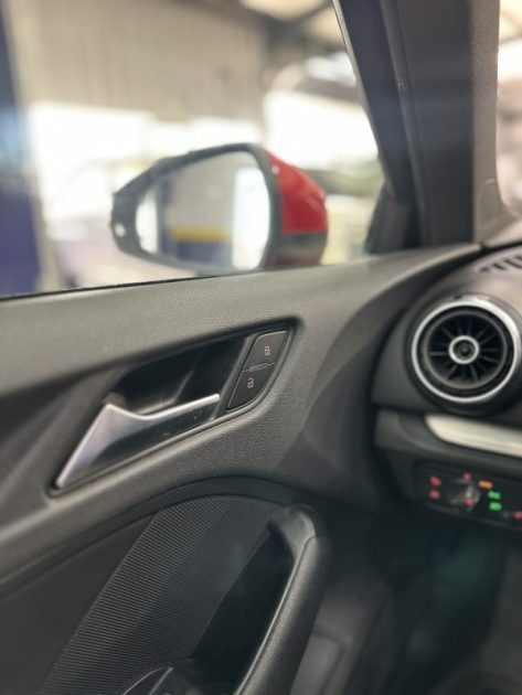 AUDI A3 2.0 TDI 184CH FAP AMBIENTE 2015