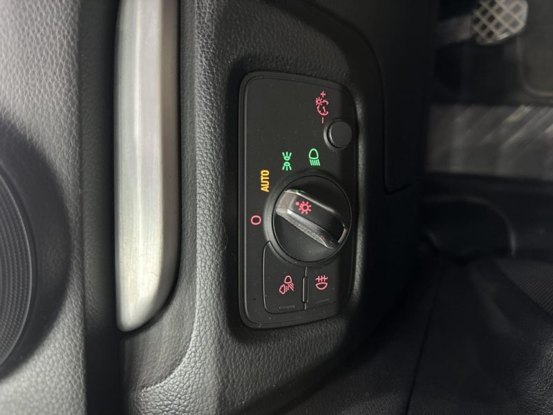 AUDI A3 2.0 TDI 184CH FAP AMBIENTE 2015