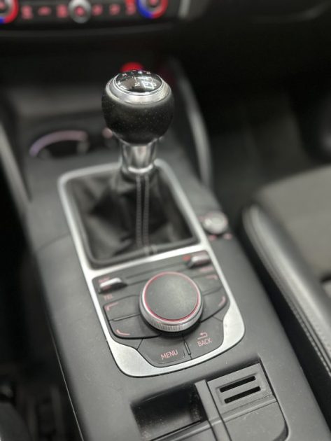 AUDI A3 2.0 TDI 184CH FAP AMBIENTE 2015