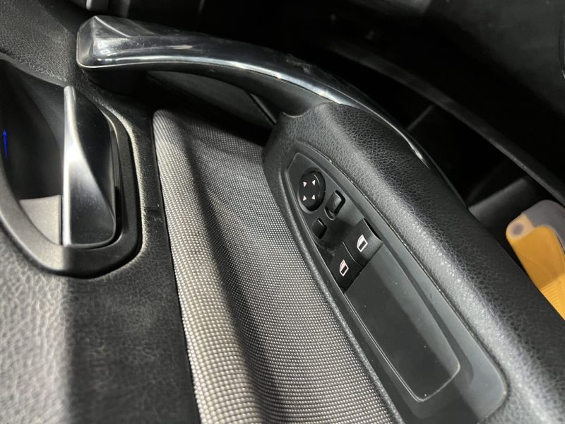 B.M.W. SERIE 1 116D 116CH LOUNGE 3P 2013