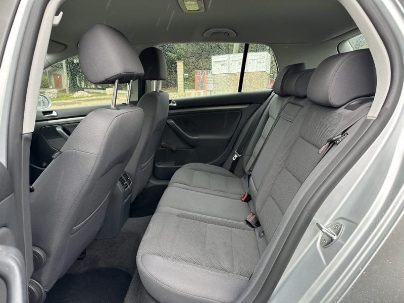 Volkswagen Golf 5 1,6L 102 CV / 1ère main / Carnet d'entretien complet / Paiement 4X ou 10X Possible