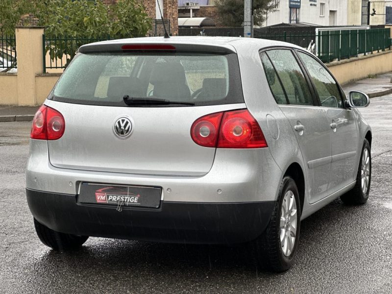 Volkswagen Golf 5 1,6L 102 CV / 1ère main / Carnet d'entretien complet / Paiement 4X ou 10X Possible