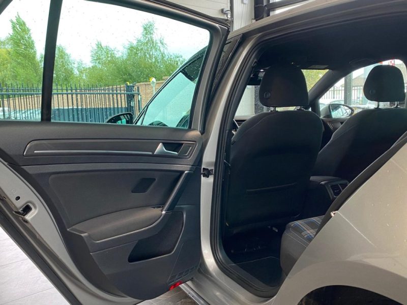 VOLKSWAGEN GOLF 1.4 TSI GTE 204 CH ⚡🚗  📹 Caméra de Recul 🎵 Apple CarPlay / ACC✅ GARANTIE