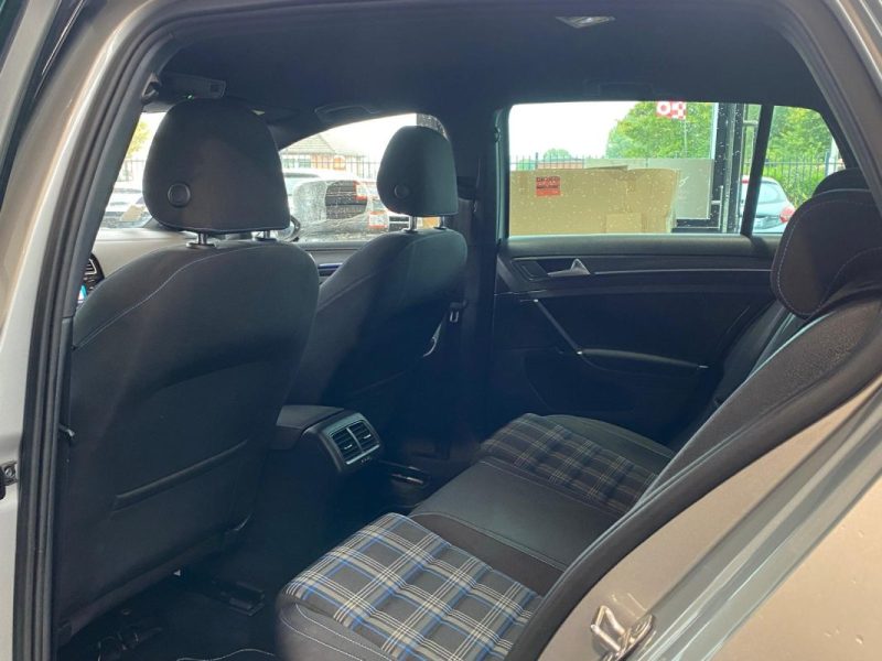 VOLKSWAGEN GOLF 1.4 TSI GTE 204 CH ⚡🚗  📹 Caméra de Recul 🎵 Apple CarPlay / ACC✅ GARANTIE