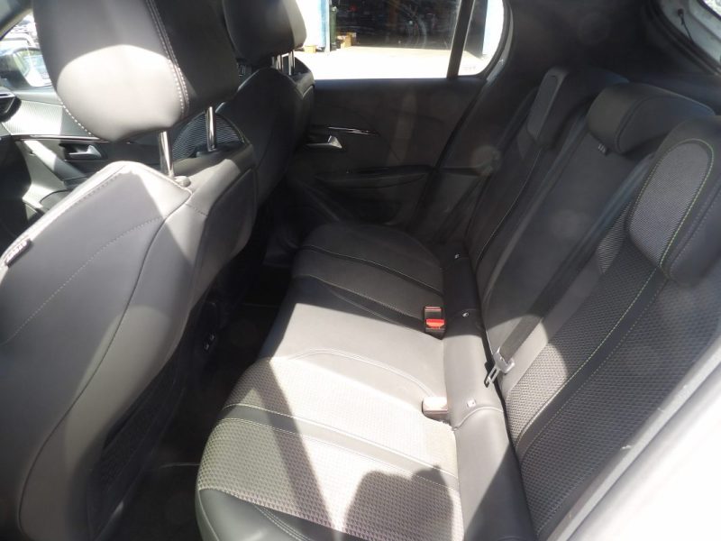 PEUGEOT 208 1.2 TURBO 100CH S&S GT LINE EAT8 34MKM