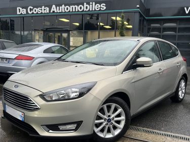 FORD FOCUS III PHASE 2 TITANIUM 1.0 ECOBOOST 100 Cv 1ERE MAIN / GRAND GPS CRIT AIR 1 - GARANTIE 1 AN