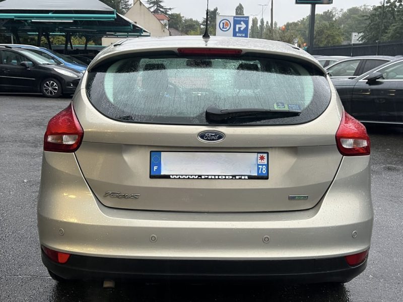 FORD FOCUS III PHASE 2 TITANIUM 1.0 ECOBOOST 100 Cv 1ERE MAIN / GRAND GPS CRIT AIR 1 - GARANTIE 1 AN