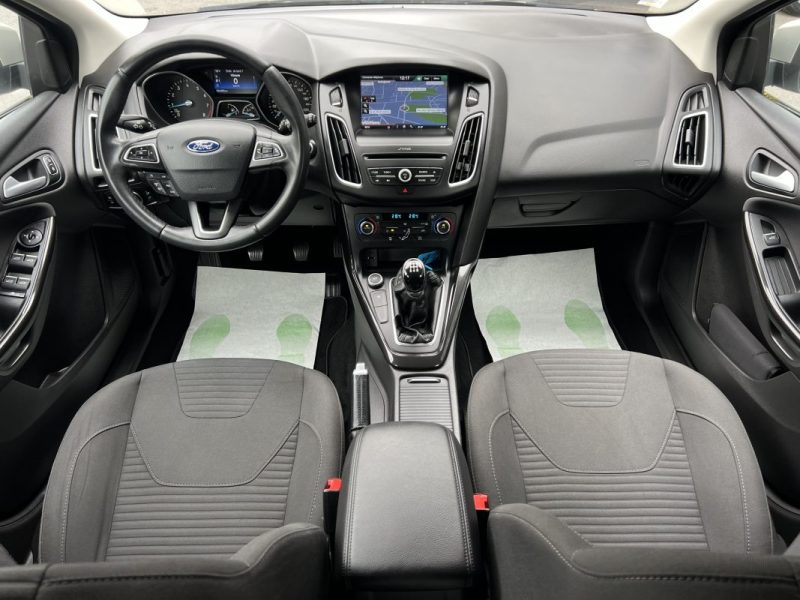 FORD FOCUS III PHASE 2 TITANIUM 1.0 ECOBOOST 100 Cv 1ERE MAIN / GRAND GPS CRIT AIR 1 - GARANTIE 1 AN