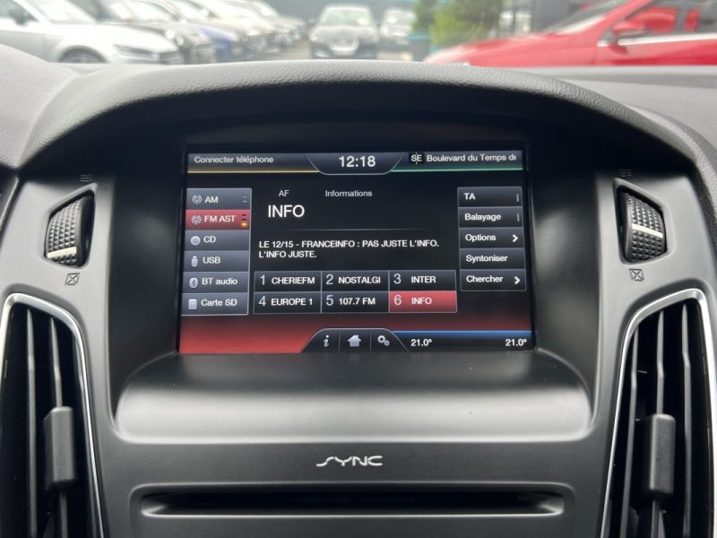 FORD FOCUS III PHASE 2 TITANIUM 1.0 ECOBOOST 100 Cv 1ERE MAIN / GRAND GPS CRIT AIR 1 - GARANTIE 1 AN