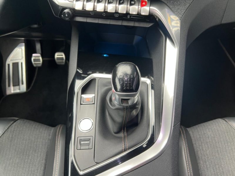 PEUGEOT 5008 1.2 130CV GT LINE - DISTRIBUTION NEUVE 2017