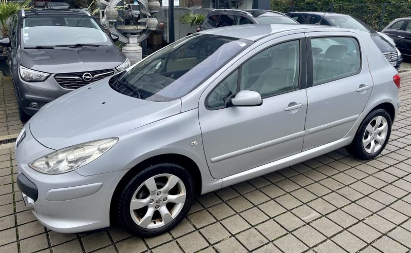 PEUGEOT 307 1.6E 110ch  Executive 