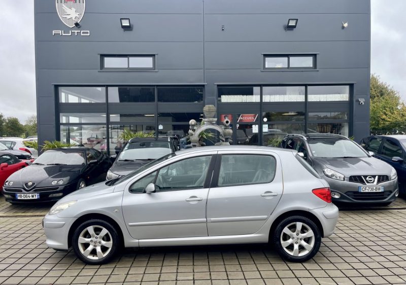 PEUGEOT 307 1.6E 110ch  Executive 