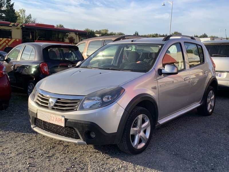DACIA SANDERO 1.5 DCI 90CH FAP STEPWAY EURO 5 2012