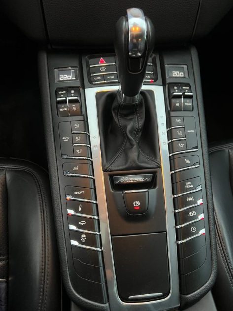 PORSCHE MACAN GTS 3.0 V6 360*CHRONO*PANO*ECHAP.CLAPET*CAMERA* 2016