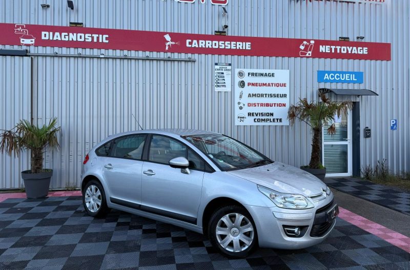 CITROEN C4 TENDANCE 2.0 HDI BVA FAIBLE KILOMETRAGE 135CV GARANTIE 12 MOIS 2009
