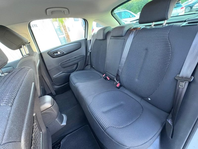  CITROEN C4 TENDANCE 2.0 HDI BVA FAIBLE KILOMETRAGE 135CV GARANTIE 12 MOIS 2009