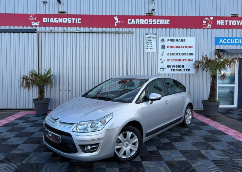  CITROEN C4 TENDANCE 2.0 HDI BVA FAIBLE KILOMETRAGE 135CV GARANTIE 12 MOIS 2009