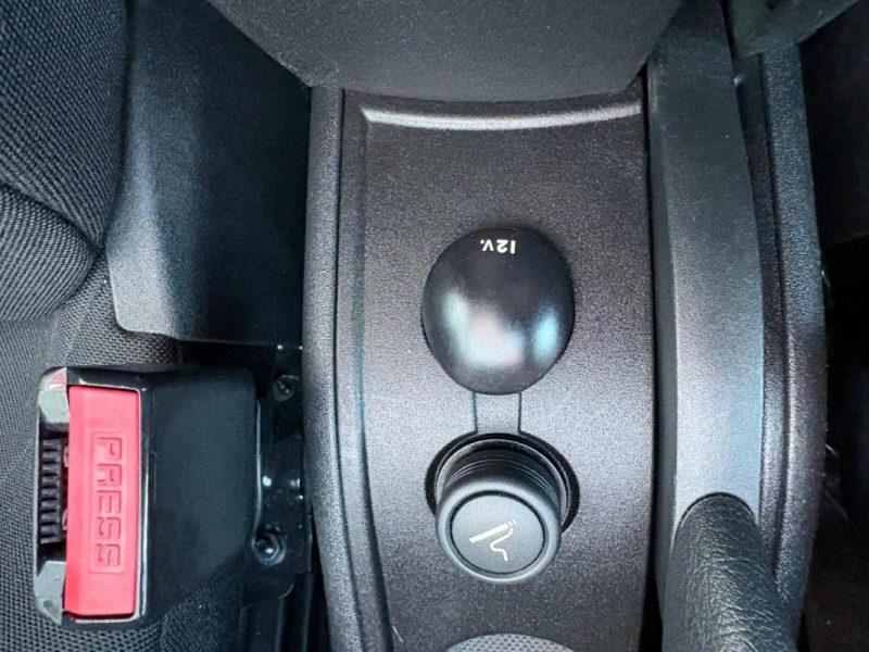  CITROEN C4 TENDANCE 2.0 HDI BVA FAIBLE KILOMETRAGE 135CV GARANTIE 12 MOIS 2009