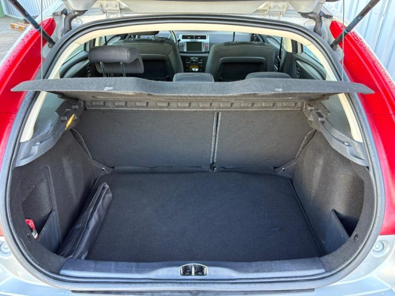  CITROEN C4 TENDANCE 2.0 HDI BVA FAIBLE KILOMETRAGE 135CV GARANTIE 12 MOIS 2009