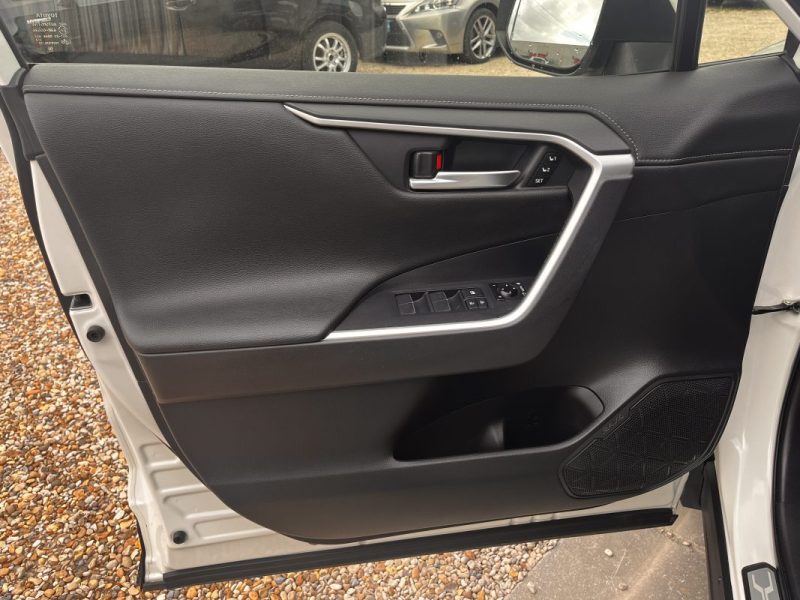 TOYOTA RAV4 Hybride 218ch Lounge Pack Premium 2WD 01/2019