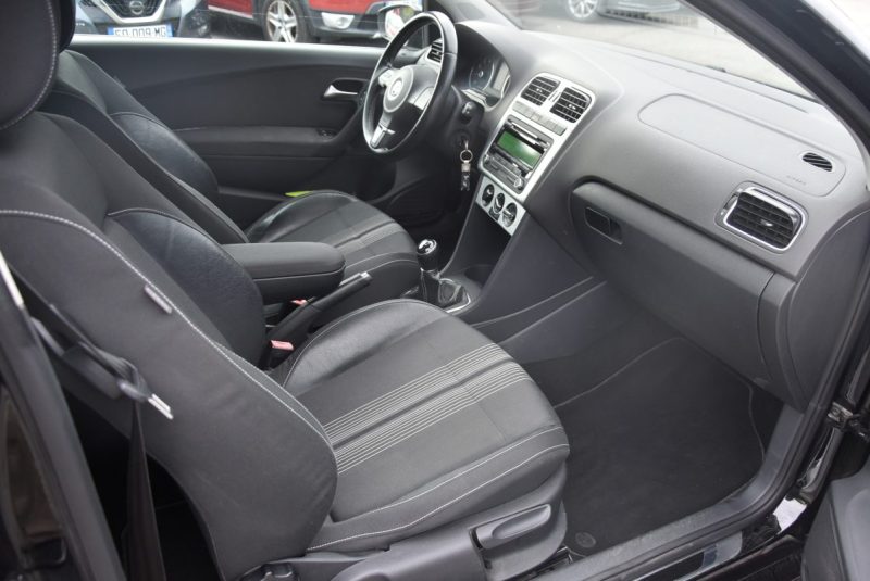 VOLKSWAGEN POLO 1.2 60CH TRENDLINE 3P 2012