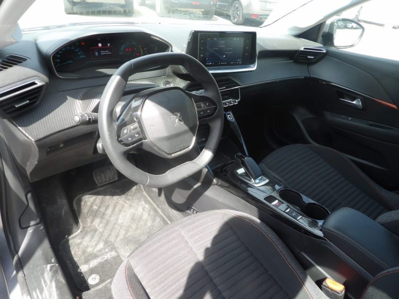 PEUGEOT 208 E-208 136CH STYLE 17MKM