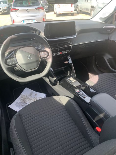PEUGEOT 208 E-208 136CH STYLE 6900KM