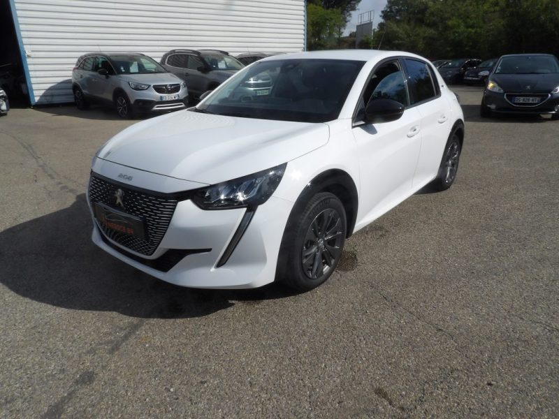 PEUGEOT 208 E-208 136CH STYLE 6900KM