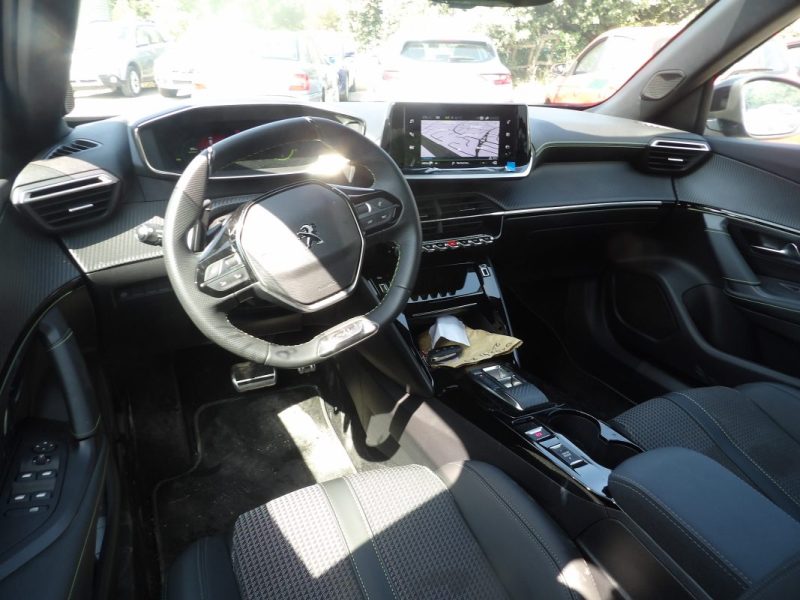 PEUGEOT 2008 1.2 TURBO 130CH S&S GT EAT8 2023