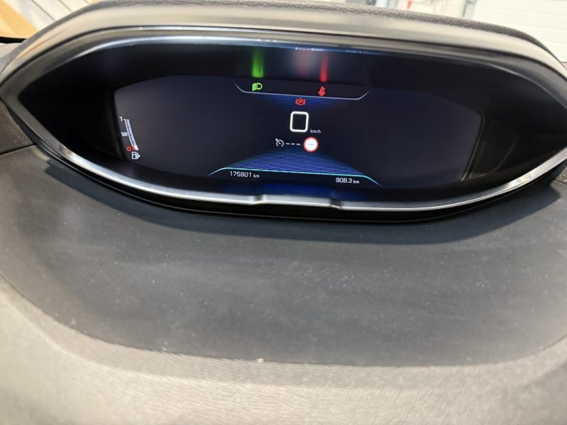 PEUGEOT 3008 1.5 BLUEHDI 130CH ALLURE  