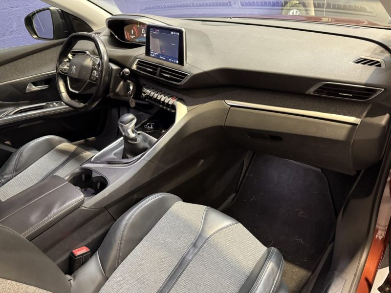 PEUGEOT 3008 1.5 BLUEHDI 130CH ALLURE  