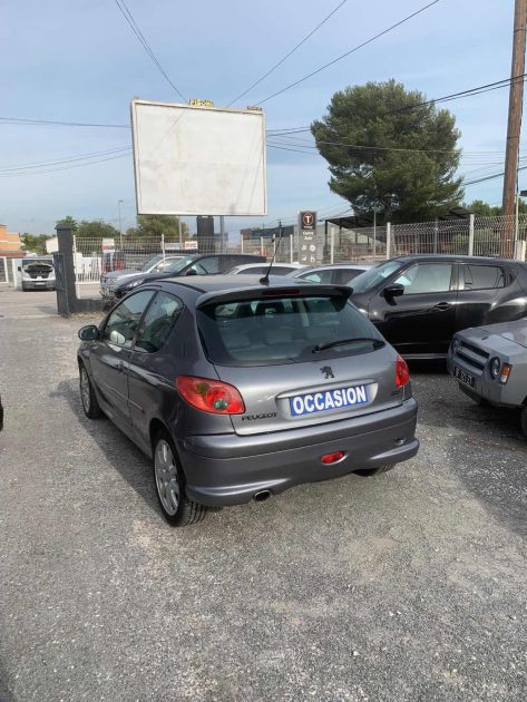 PEUGEOT 206 1.6 HDI 110 XT finition s16