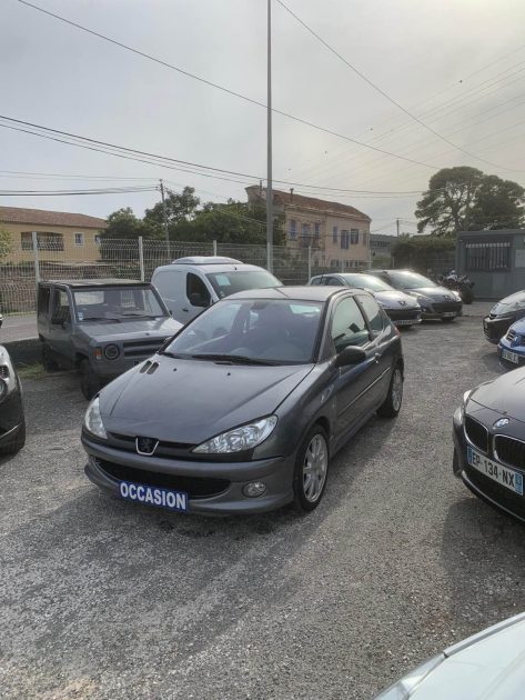 PEUGEOT 206 1.6 HDI 110 XT finition s16