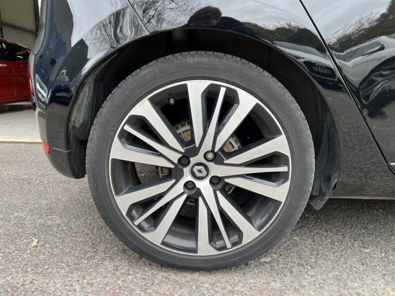 RENAULT CLIO IV 1.2 TCE 120CH EDC INITIALE PARIS  2015