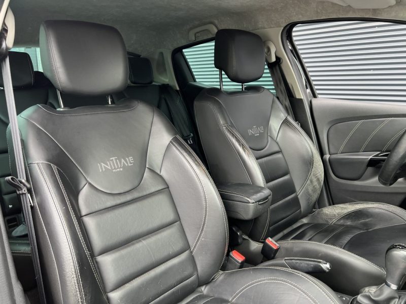 RENAULT CLIO IV 1.2 TCE 120CH EDC INITIALE PARIS  2015