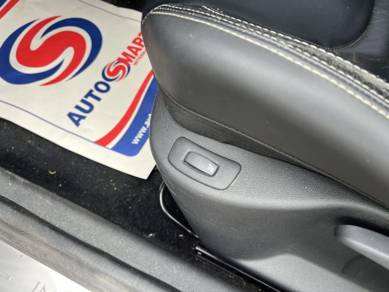 RENAULT CLIO IV 1.2 TCE 120CH EDC INITIALE PARIS  2015