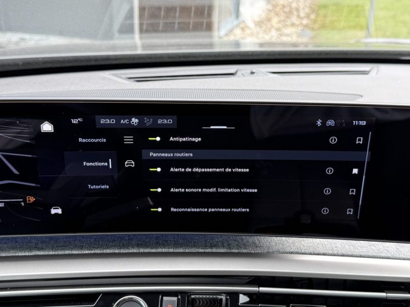 PEUGEOT 3008 HYBRID 145 E-DCS6 GT 2025