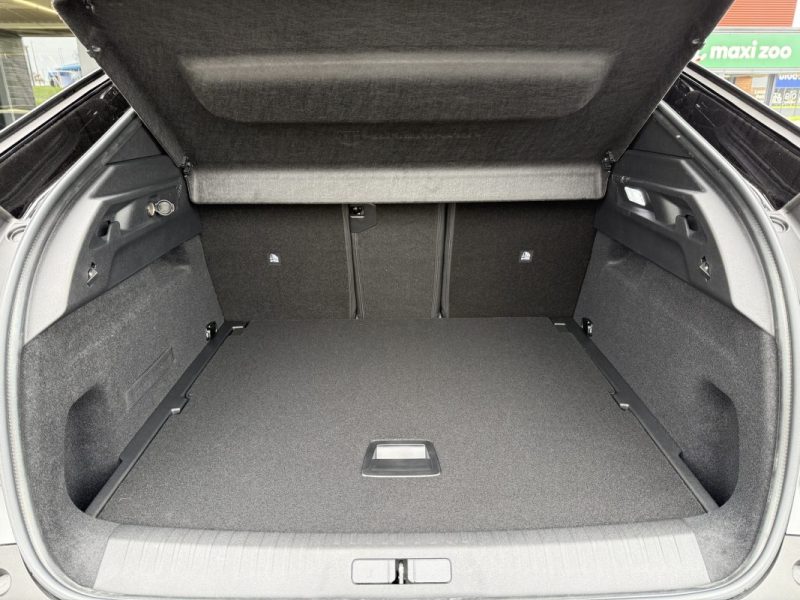 PEUGEOT 3008 HYBRID 145 E-DCS6 GT 2025