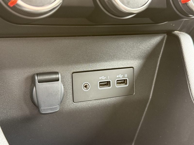 RENAULT CLIO BLUE DCI 100 GSR2 EVOLUTION + CAMERA DE RECUL undefined