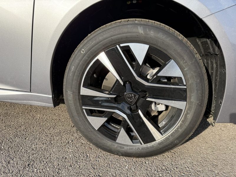 PEUGEOT 208 HYBRID 110 E-DCS6 ALLURE + ANGLES MORTS + NAVI 2025
