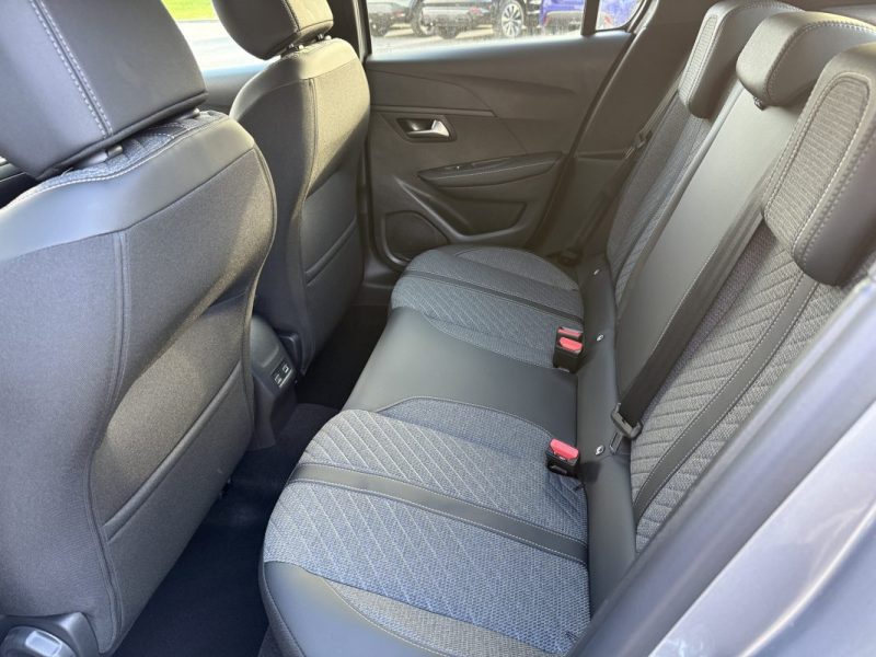 PEUGEOT 208 HYBRID 110 E-DCS6 ALLURE + ANGLES MORTS + NAVI 2025