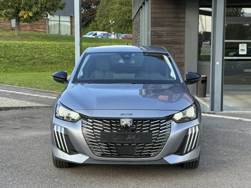 PEUGEOT 208 HYBRID 110 E-DCS6 ALLURE + ANGLES MORTS + NAVI 2025